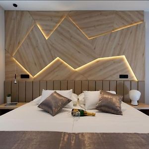 Sailor Boutique Rooms