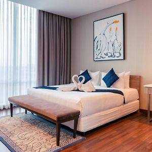 Azana Suites Hotel Antasari